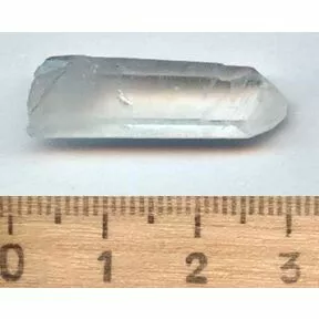 Кристалл прозрачного кварца.